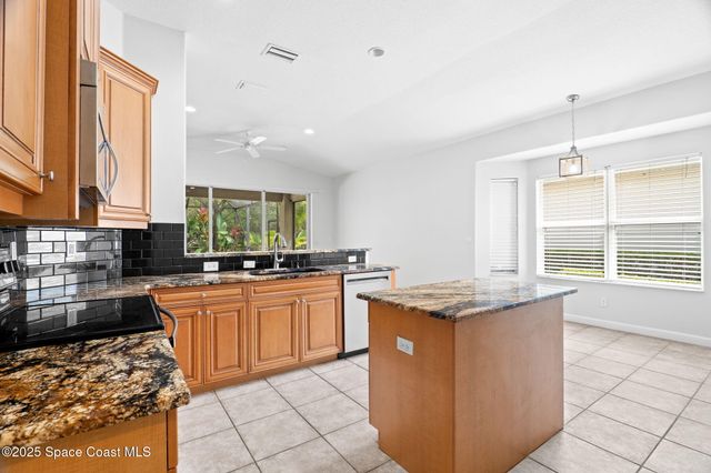 439 Gardendale Circle SE, Palm Bay, FL 32909