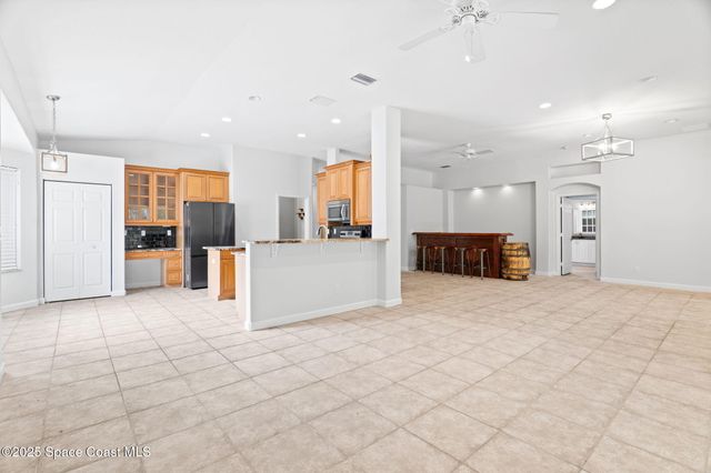 439 Gardendale Circle SE, Palm Bay, FL 32909