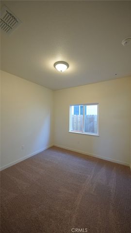 129 Squaw Valley Dr., Merced, CA 95341