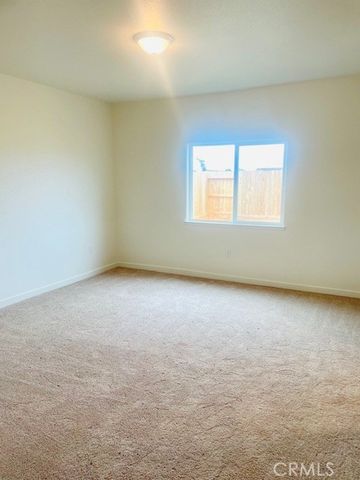 129 Squaw Valley Dr., Merced, CA 95341