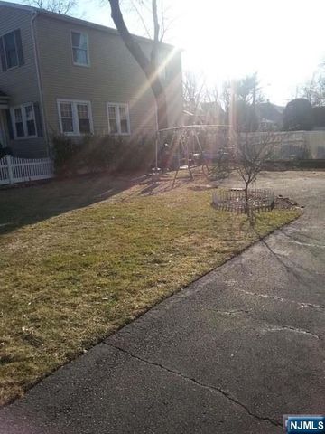 95 Seneca Avenue, Dumont, NJ 07628