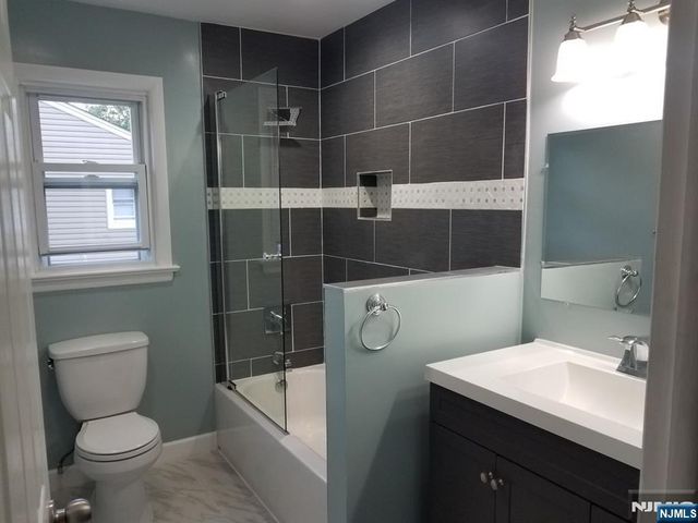 95 Seneca Avenue, Dumont, NJ 07628