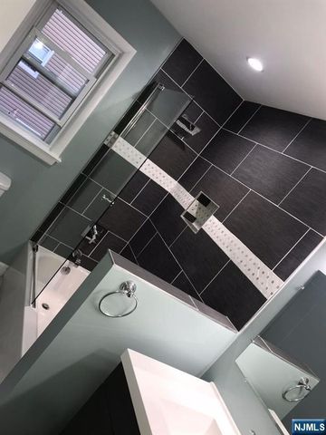 95 Seneca Avenue, Dumont, NJ 07628