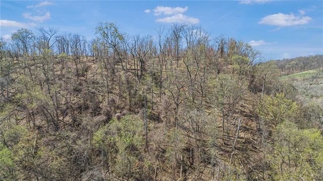 550 Division Lane, Vanport, PA 15009