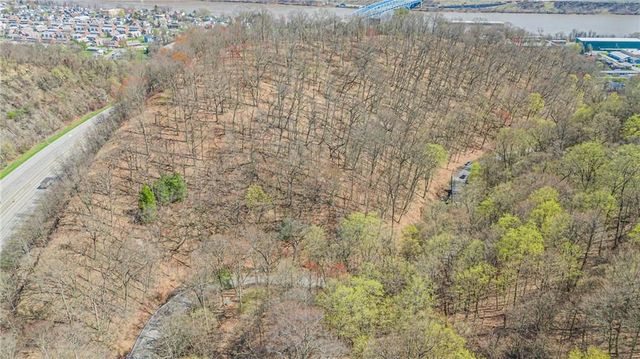550 Division Lane, Vanport, PA 15009