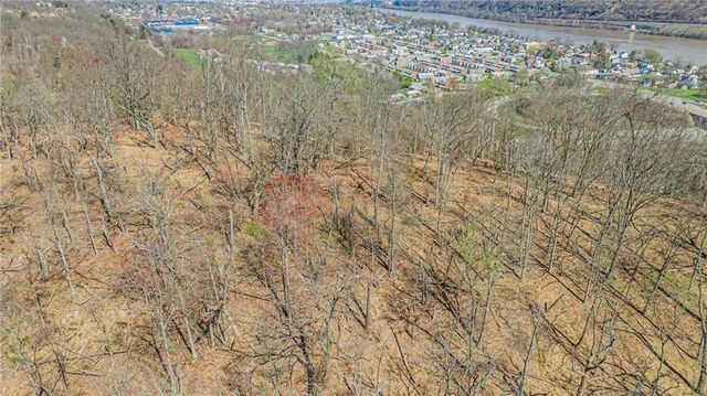 550 Division Lane, Vanport, PA 15009
