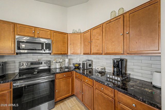 3434 W SUNLAND Avenue, Phoenix, AZ 85041