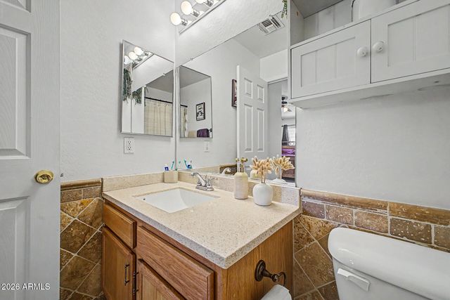 3434 W SUNLAND Avenue, Phoenix, AZ 85041