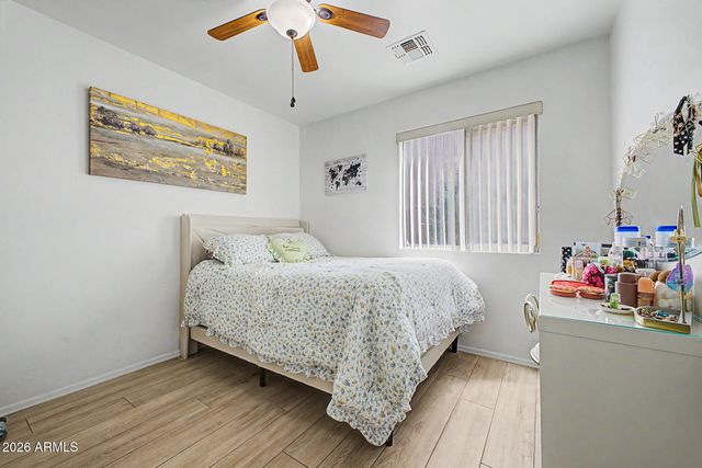3434 W SUNLAND Avenue, Phoenix, AZ 85041