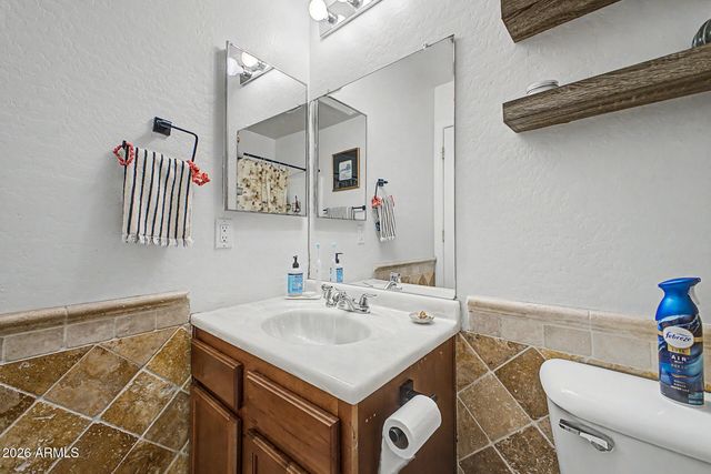 3434 W SUNLAND Avenue, Phoenix, AZ 85041