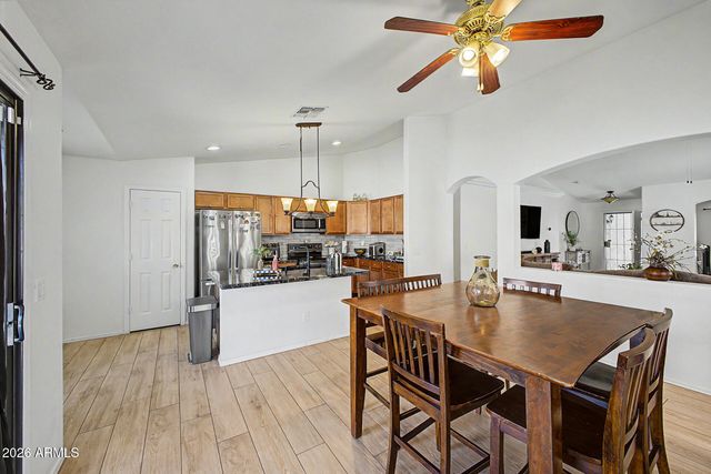 3434 W SUNLAND Avenue, Phoenix, AZ 85041