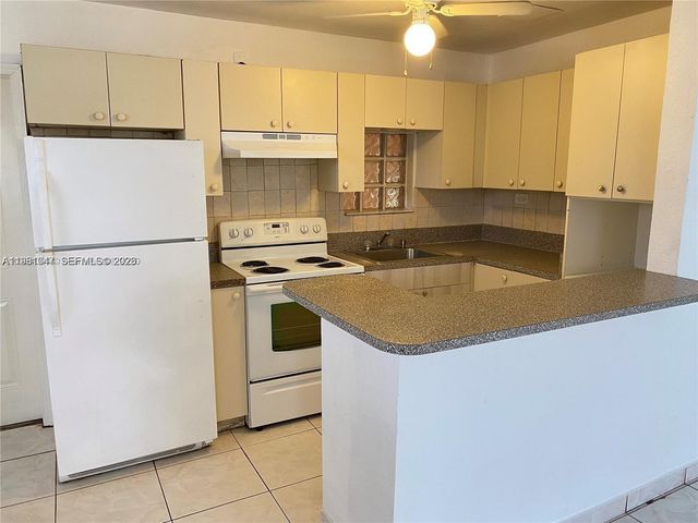 3621 SW 46th Ave 0, West Park, FL 33023