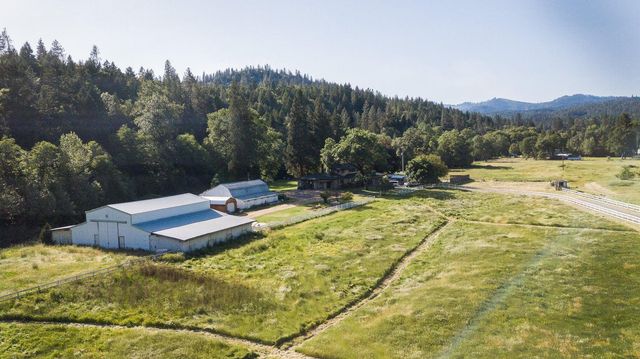 2440 Hugo Road, Merlin, OR 97532