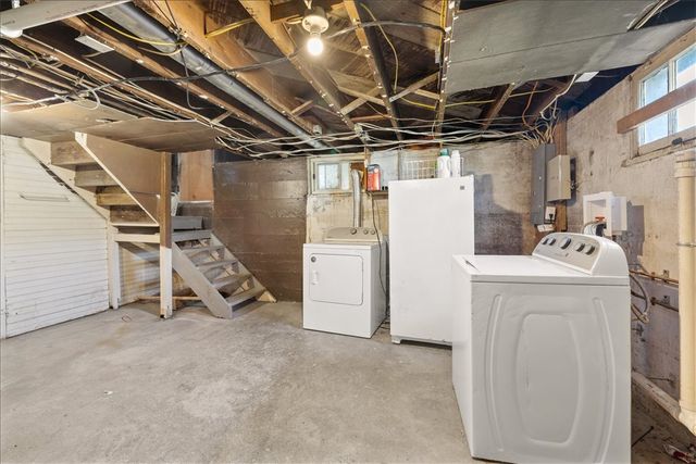 351 N 3rd St, Tipp City, OH 45371