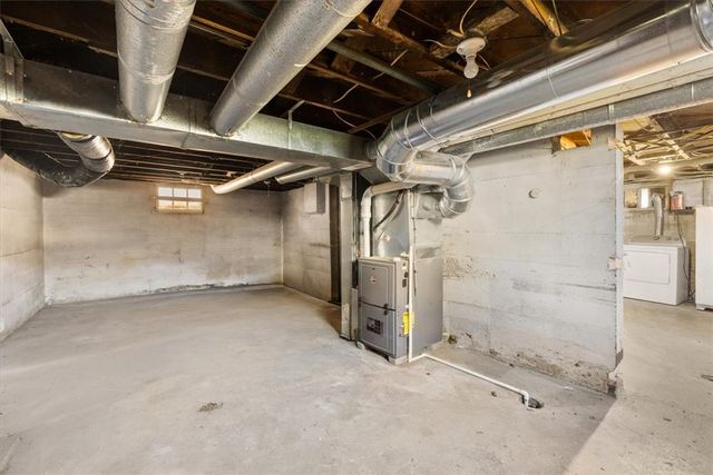 351 N 3rd St, Tipp City, OH 45371