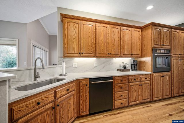 432 NW Heather Av, Sublimity, OR 97385