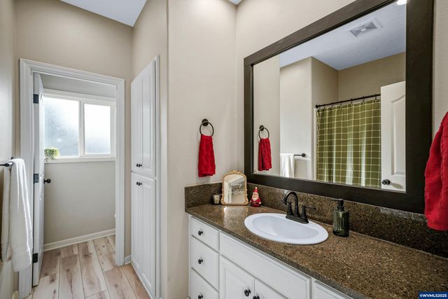 432 NW Heather Av, Sublimity, OR 97385