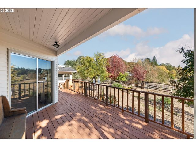 21255 Nw Coffey Ln, Hillsboro, OR 97124