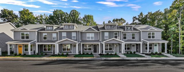 145 Quarry Point Dr, Clarksville, TN 37043