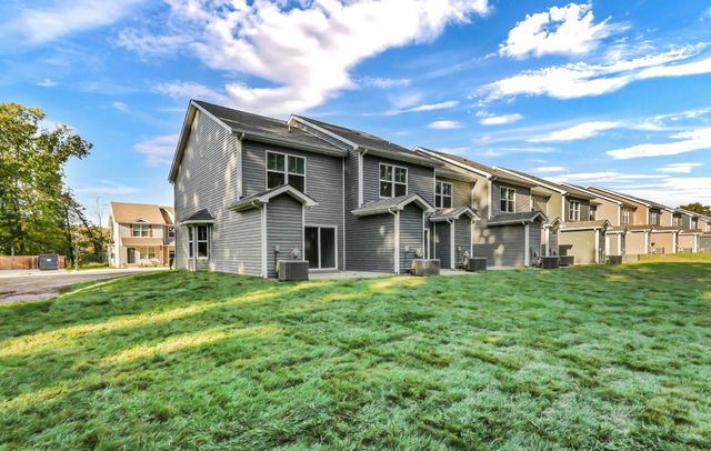 145 Quarry Point Dr, Clarksville, TN 37043