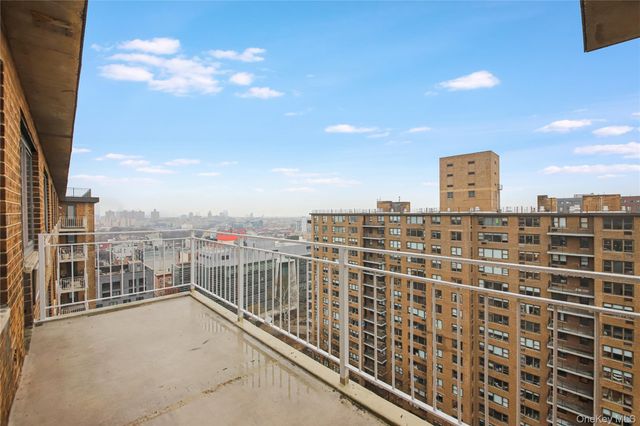 195 Willoughby Avenue 1708, Brooklyn, NY 11205