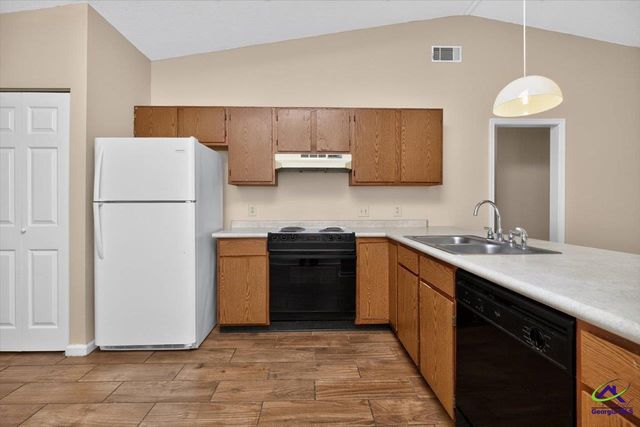 290 Somerset Drive, Warner Robins, GA 31088