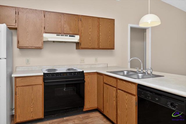 290 Somerset Drive, Warner Robins, GA 31088