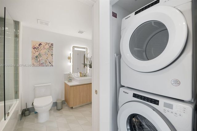 159 NE 6th St 2607, Miami, FL 33132