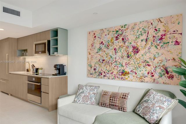 159 NE 6th St 2607, Miami, FL 33132