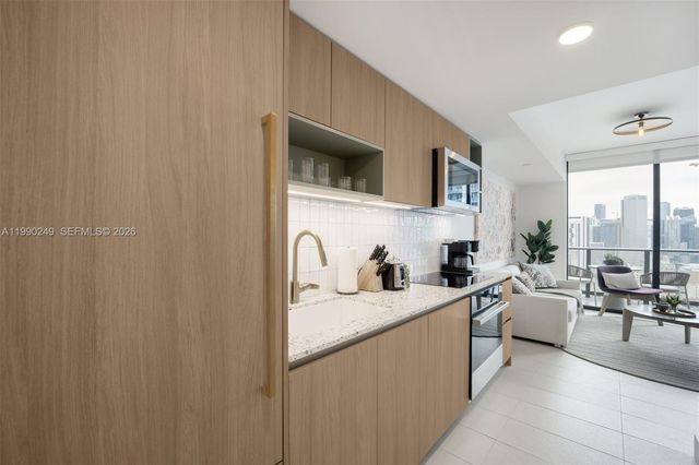 159 NE 6th St 2607, Miami, FL 33132