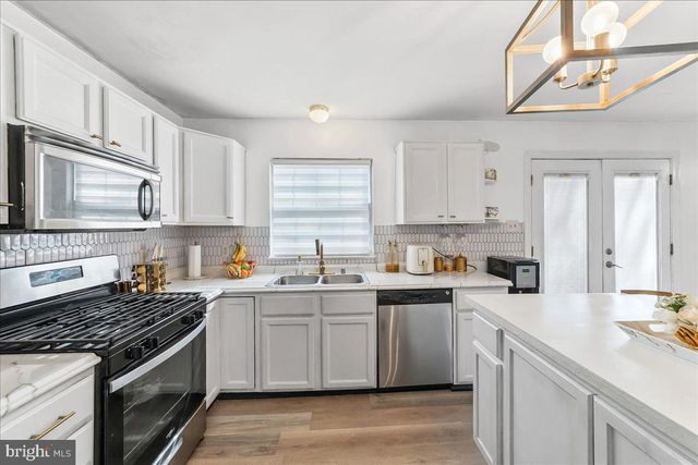 9 CORALBERRY DR, Newark, DE 19702