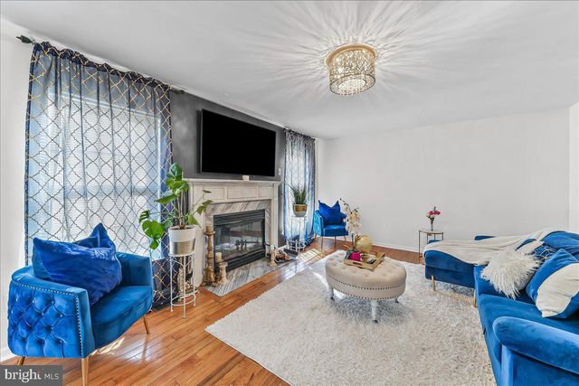 9 CORALBERRY DR, Newark, DE 19702