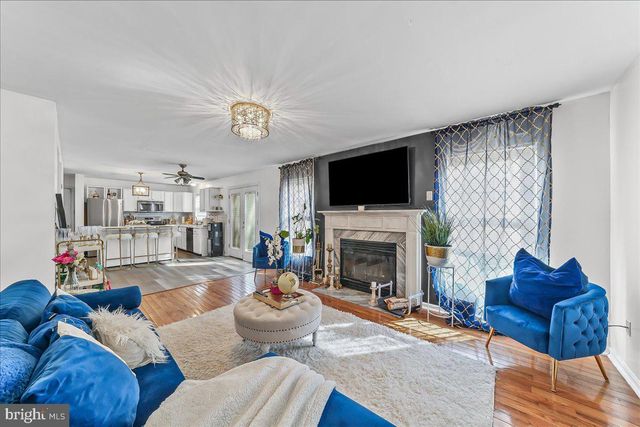 9 CORALBERRY DR, Newark, DE 19702