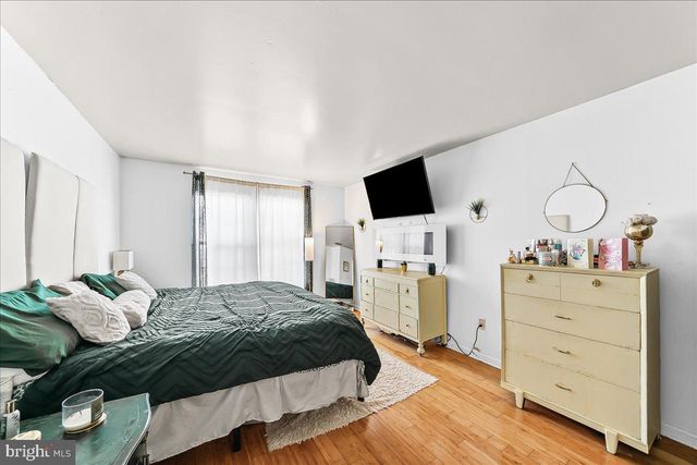 9 CORALBERRY DR, Newark, DE 19702