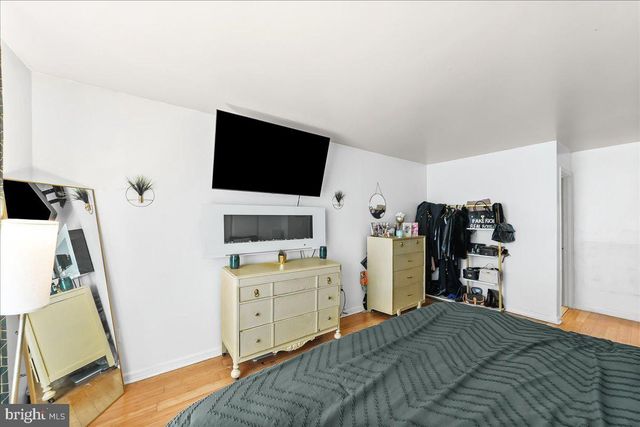 9 CORALBERRY DR, Newark, DE 19702