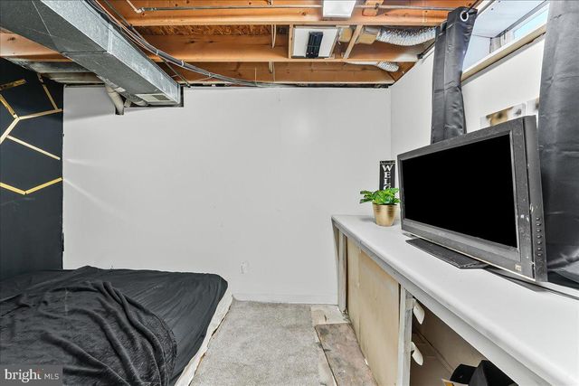 9 CORALBERRY DR, Newark, DE 19702