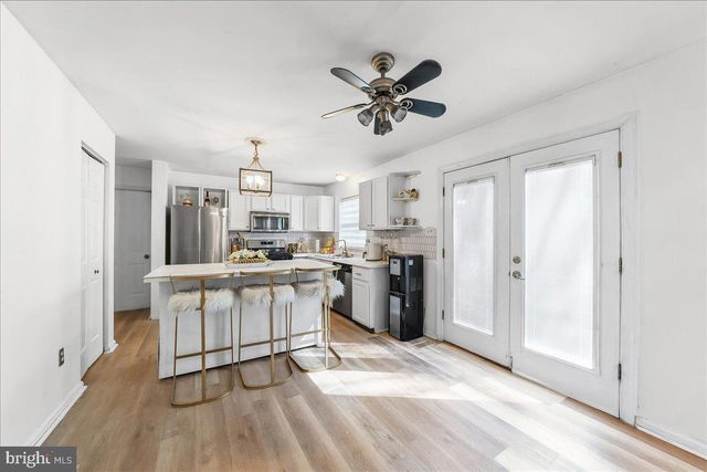 9 CORALBERRY DR, Newark, DE 19702