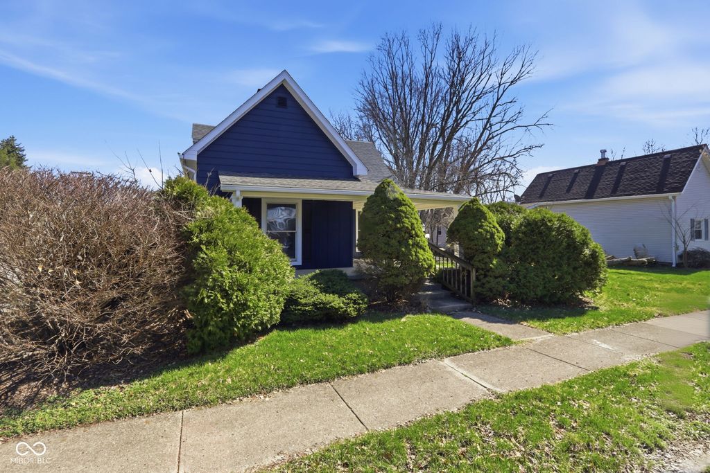 631 N Spring Street, Greenfield, IN 46140