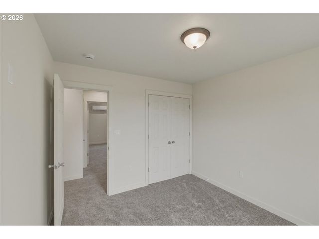 371 E 2ND Ave, Junction City, OR 97448