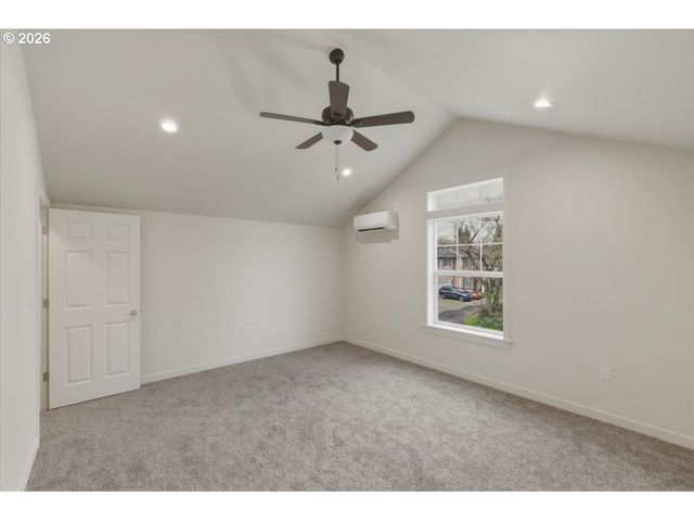 371 E 2ND Ave, Junction City, OR 97448