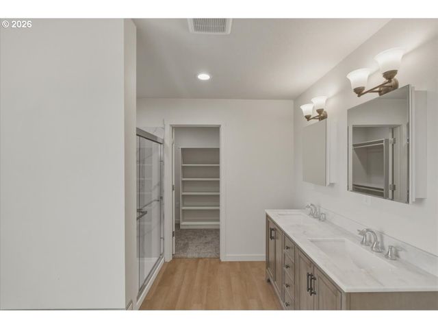 371 E 2ND Ave, Junction City, OR 97448