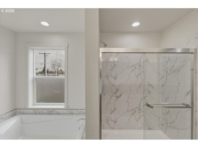 371 E 2ND Ave, Junction City, OR 97448