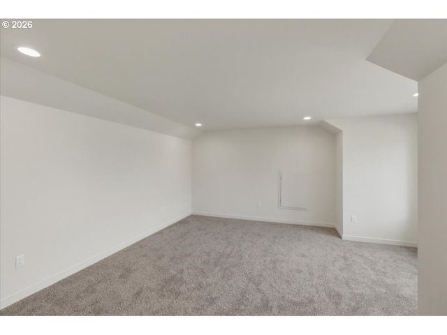 371 E 2ND Ave, Junction City, OR 97448