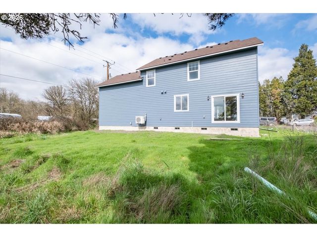 371 E 2ND Ave, Junction City, OR 97448
