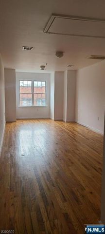 344 Sanford Avenue, Newark, NJ 07106