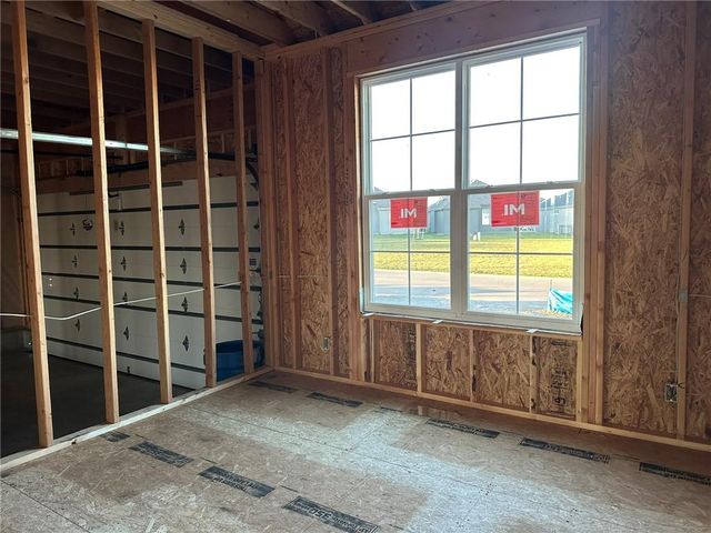 15373 W 173rd Terrace, Olathe, KS 66062