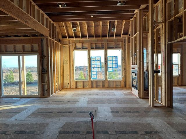 15373 W 173rd Terrace, Olathe, KS 66062