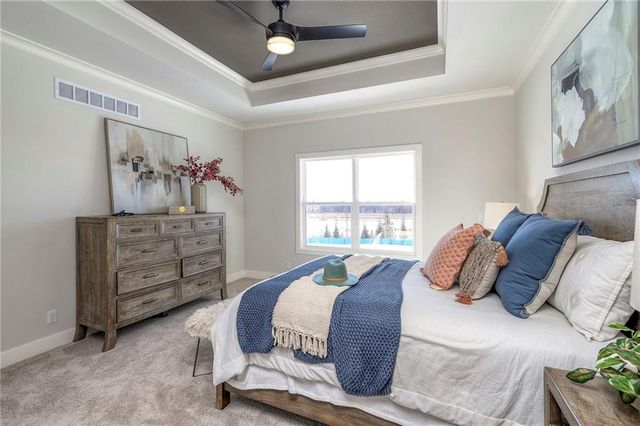 15373 W 173rd Terrace, Olathe, KS 66062