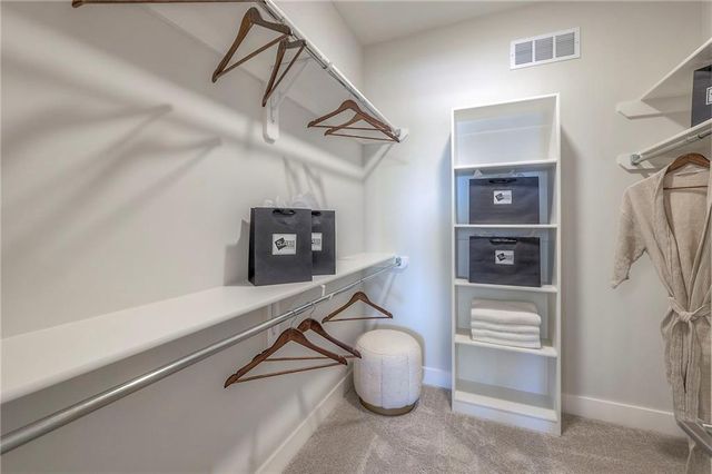 15373 W 173rd Terrace, Olathe, KS 66062