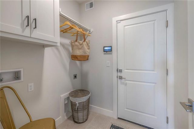 15373 W 173rd Terrace, Olathe, KS 66062